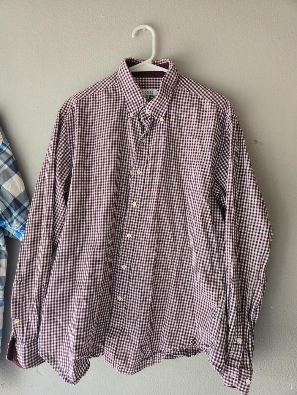 Barneys New York Men's XL Burgundy and White Gingham Button-Down Shirt SIZE XL